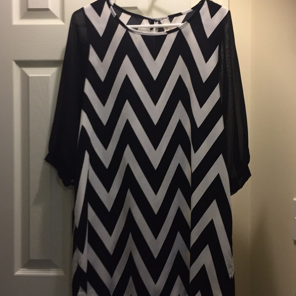 Chevron print dress Flash Sale